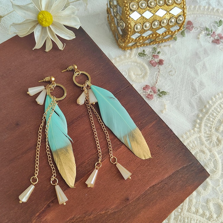 gracelynn light green earrings