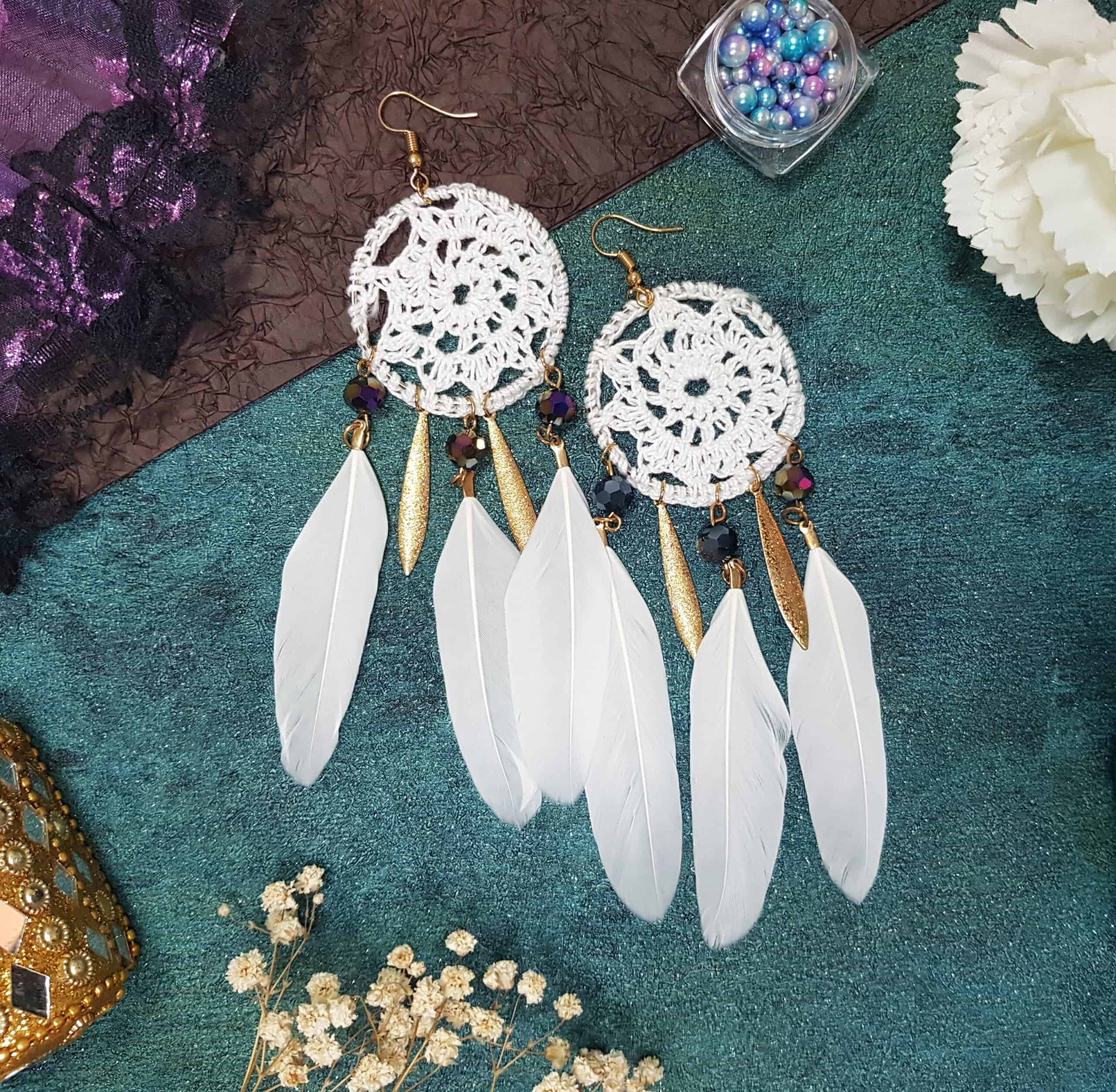 Flipkart.com - Buy Unbranded Dream Catcher Earrings Long Feather Bohemia  Style Tassel Red Colour Classy Crystal Alloy Tassel Earring Online at Best  Prices in India