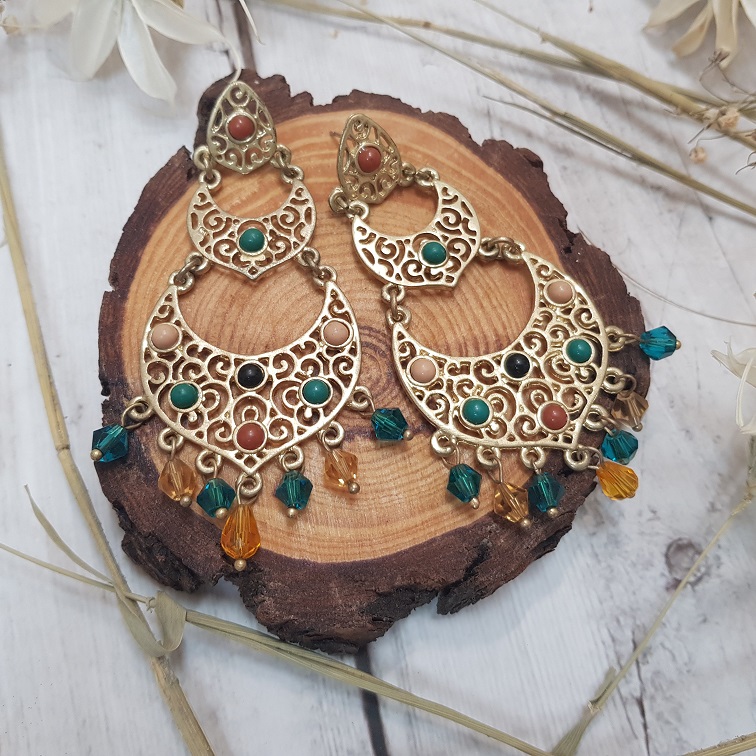 cut-out totem drop earrings