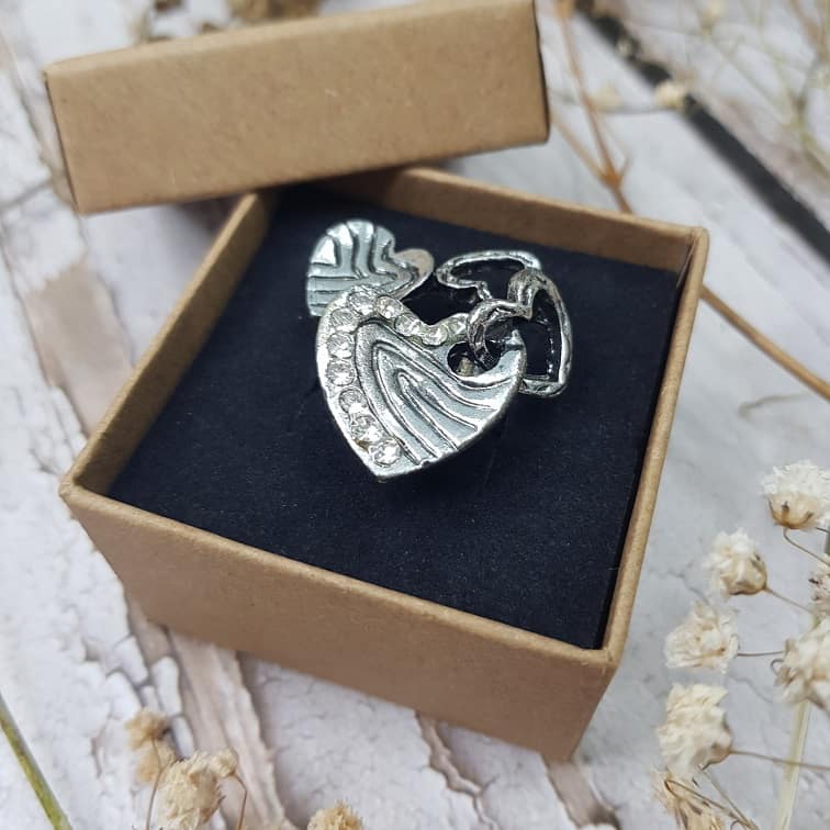 vintage oxidised club of hearts ring