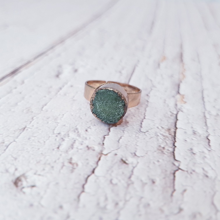 natural green round druzy quartz ring