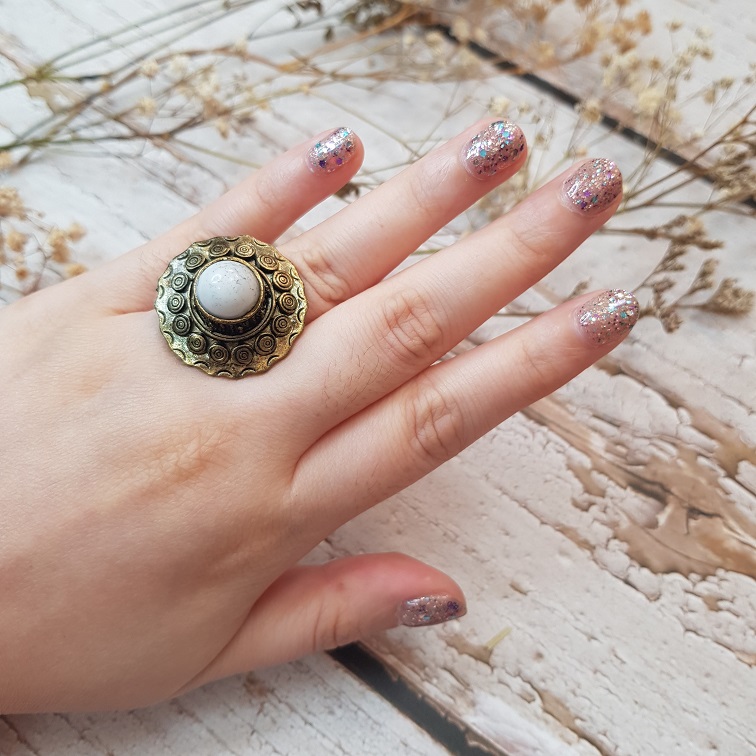 spiral traditional howlite ring