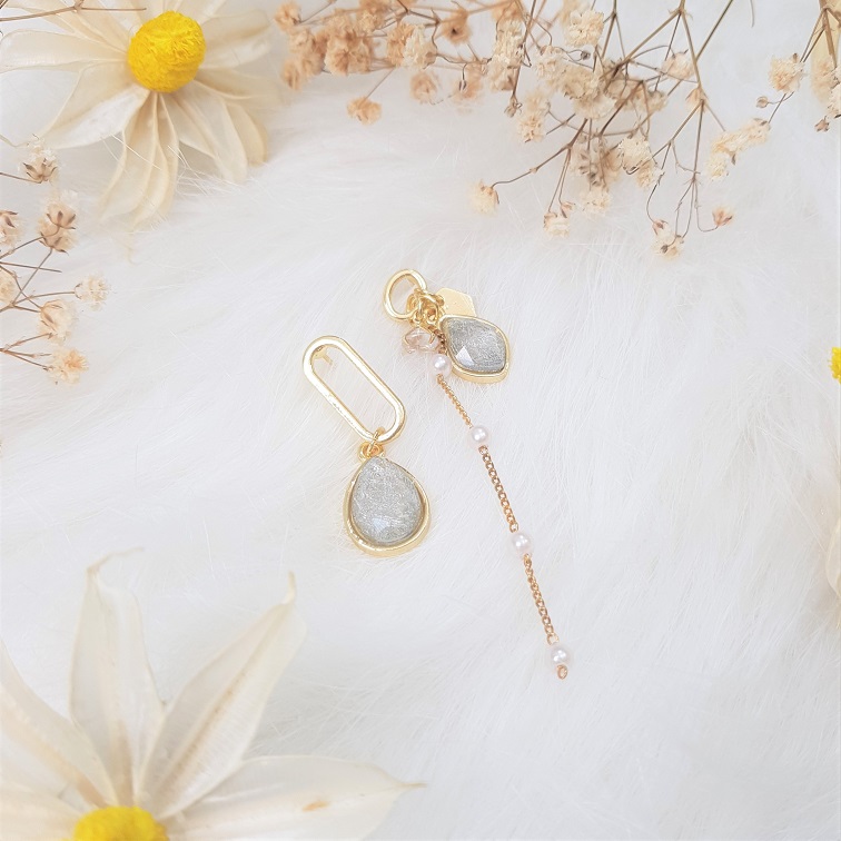 Asymm Gold Trista Drop Earrings