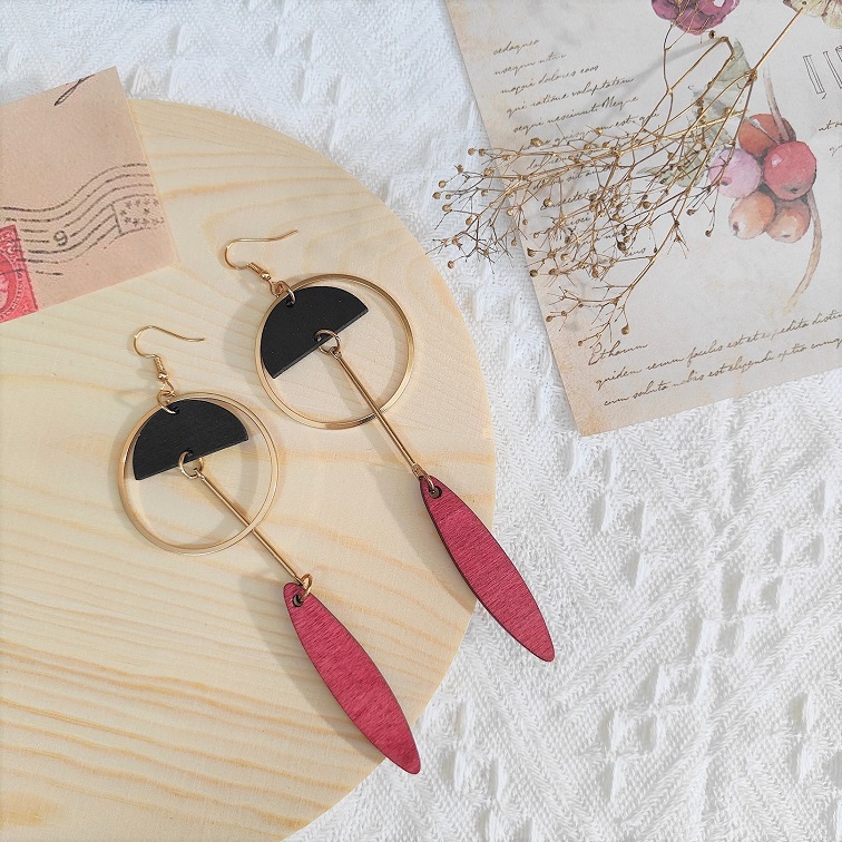 allegra wood dangle earrings