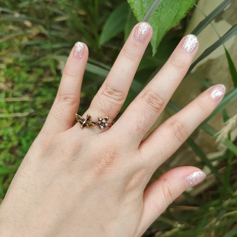 dove-angel-midi-statement-ring