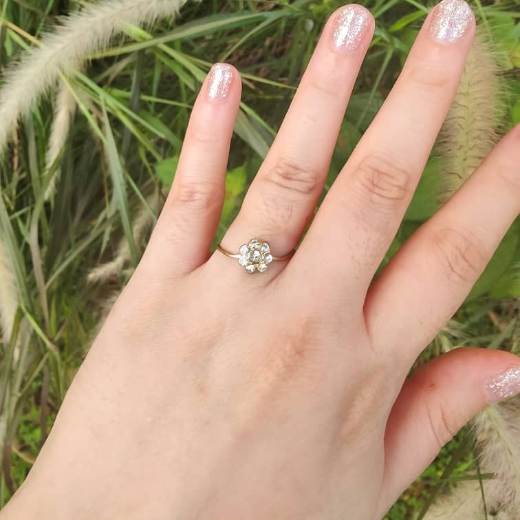 flower-fine-cursive-ring