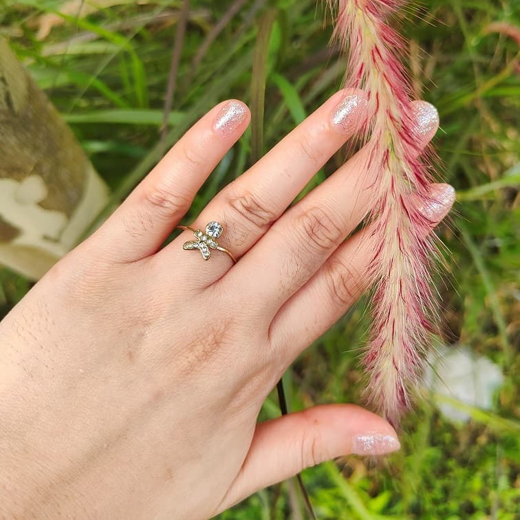 gingerbread-man-fine-cursive-ring