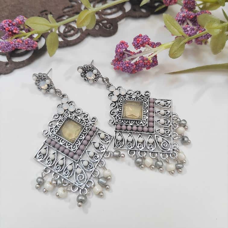 bohemian-arcana-lavender-earrings