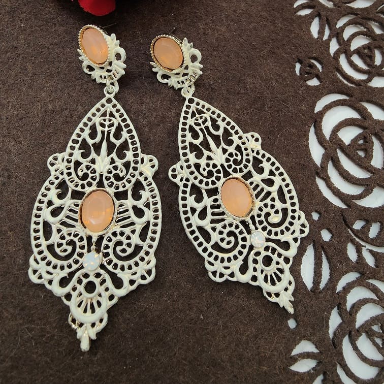 bohemian-ivory-peach-earrings