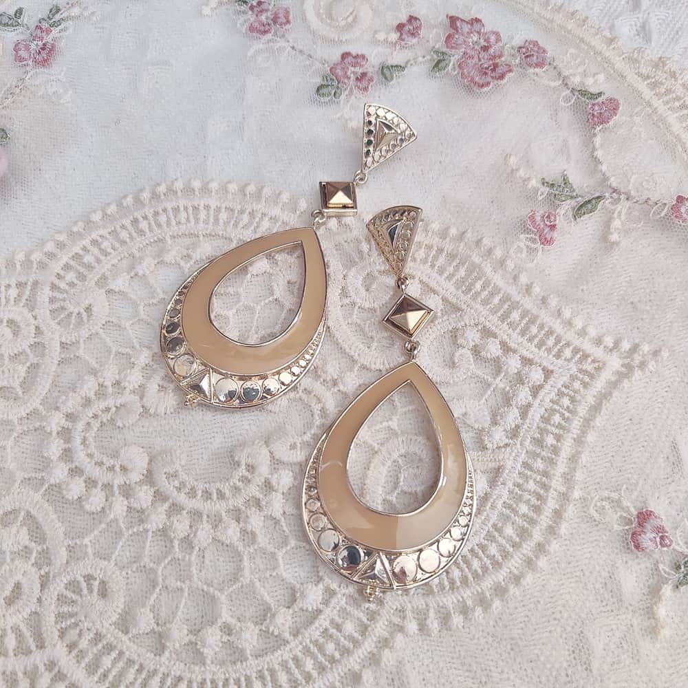 Nude Rose Gold Oval Cutout Earrings
