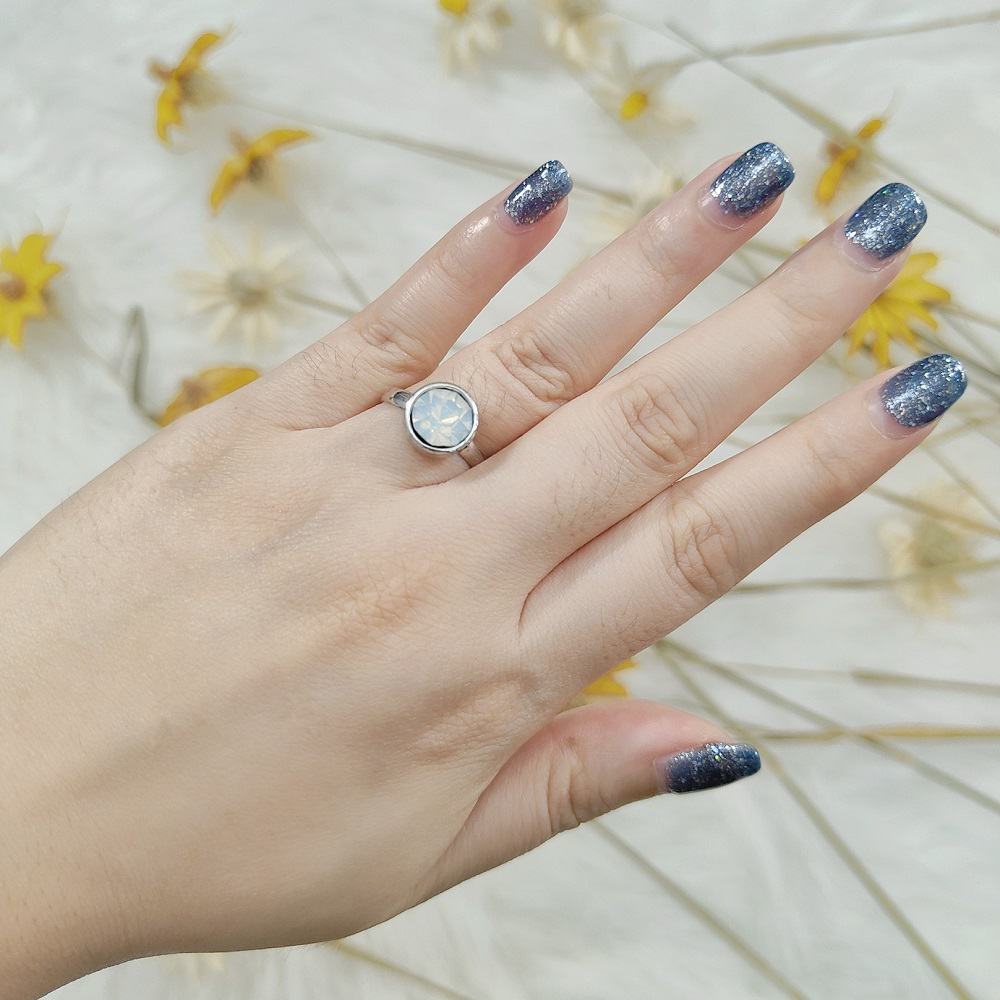 Silver Round Light Rhinestone Decor Ring