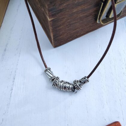 silver sylus necklace